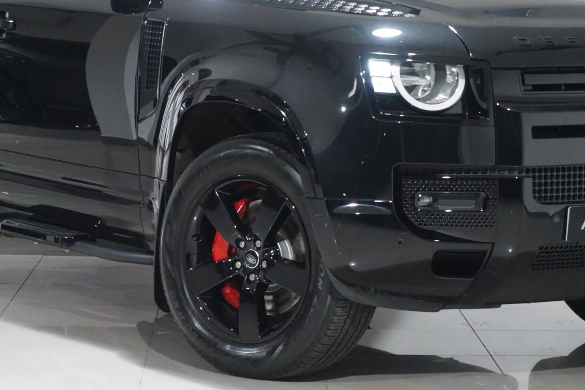 Land Rover Defender 90 3.0 D200 MHEV Hard Top SUV 3dr Diesel Auto 4WD SWB Euro 6 (s/s) (200 ps)